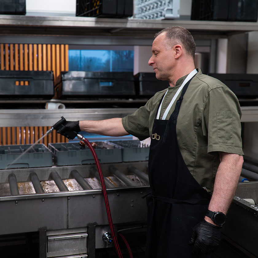 Tom Andersson Cleaning Image And Text 840X840