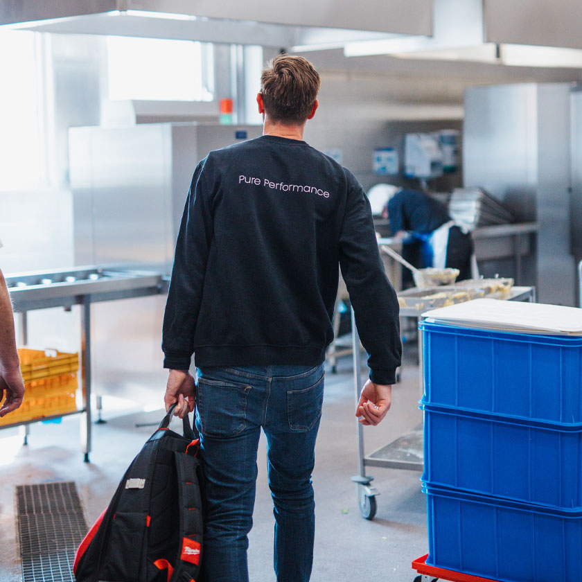 Nordisk Service Left Image And Text 840X840