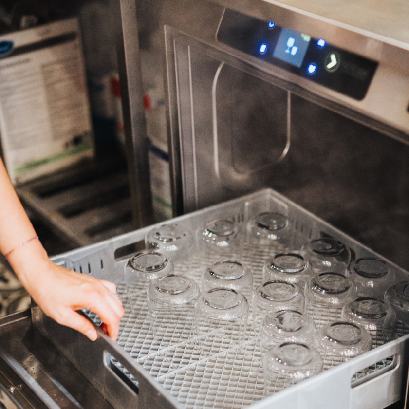 Text And Image 840X840 Glasånga